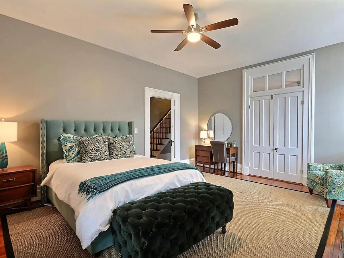Mint Julep Estate Villa Savannah